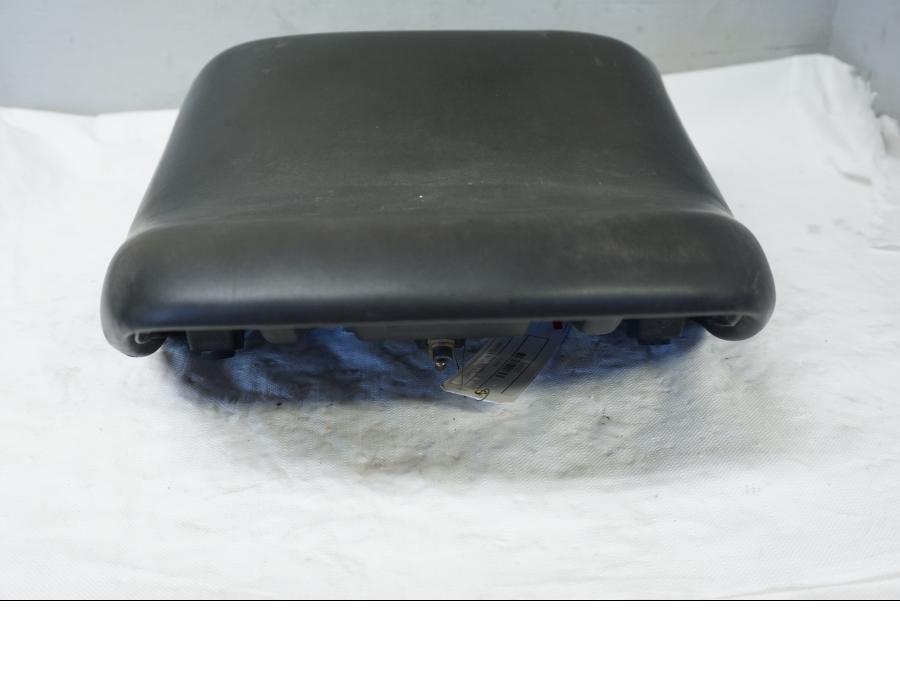 Höger sida på Sadel från en BMW R 1100 RT -1997 motorcykel.