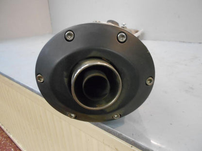 Vänster sida på Ljuddämpare från en Suzuki DL 1000 -2003 motorcykel.