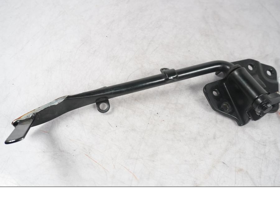 Framsidan på Sidostöd från en H-D Touring Street Glide FLHX -2009 motorcykel.