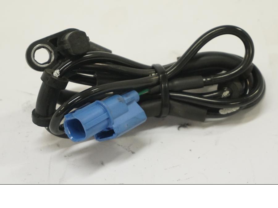 Framsidan på ABS givare från en Kawasaki Z 900 -2019 motorcykel.