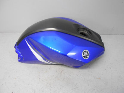 Framsidan på Bensintankskåpa från en Yamaha YZF-R 125 -2009 motorcykel.
