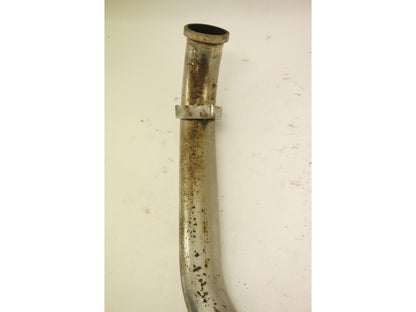 Vänster sida på Grenrör från en Suzuki VS 1400 -2001 motorcykel.