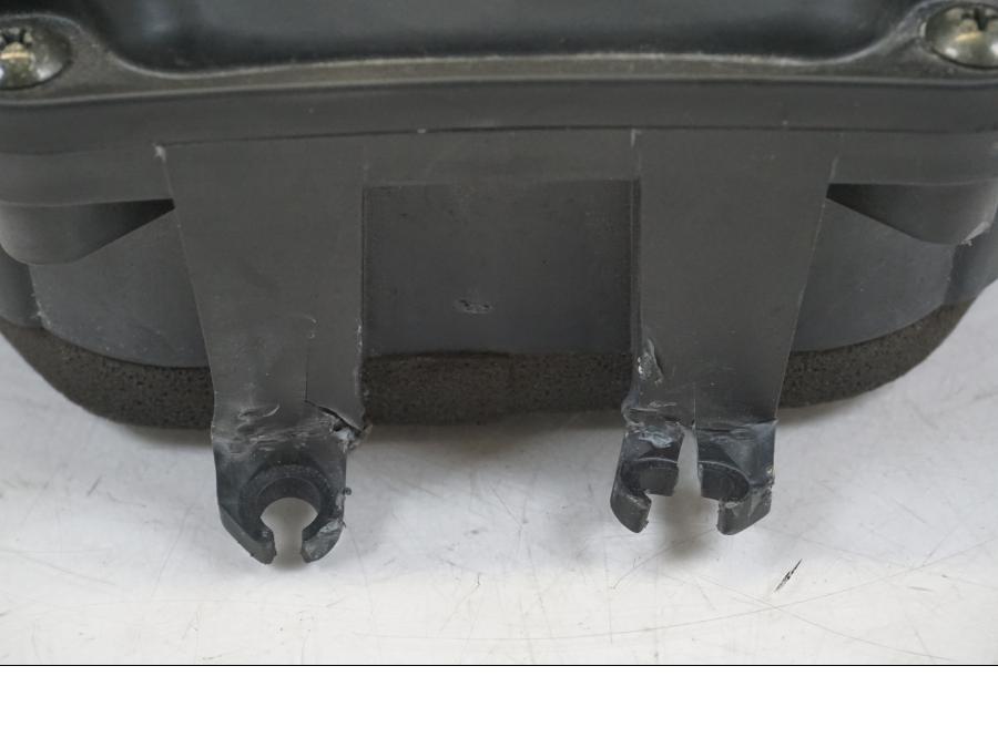 Extrabild1 på Luftburk från en Yamaha YZF 1000 R1 -2004 motorcykel.