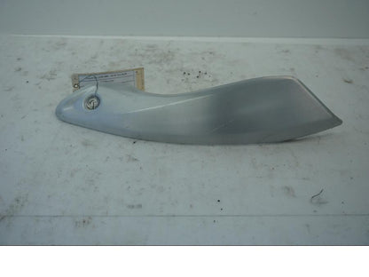 Framsidan på Sidkåpa från en Suzuki DL 1000 -2016 motorcykel.