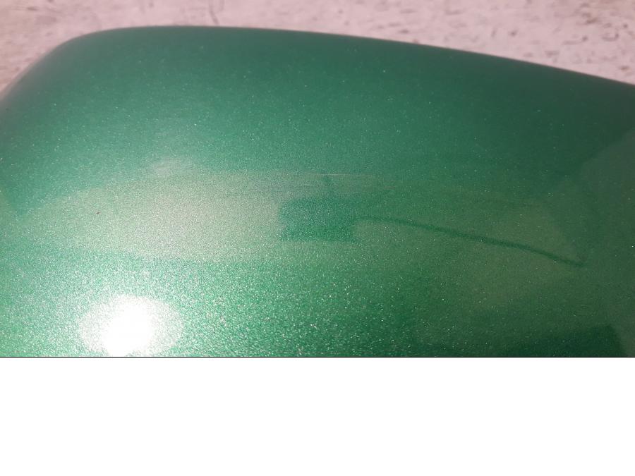 Baksidan på Sidopanel från en Suzuki VZ 1600 -2005 motorcykel.