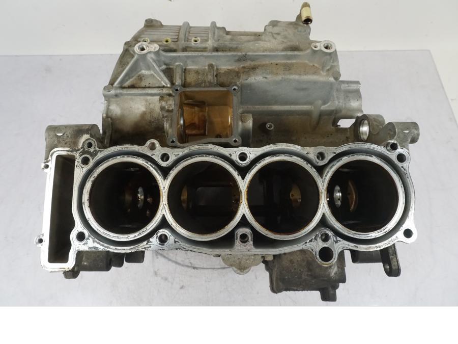 Extrabild1 på Motorblock från en Yamaha FJR 1300 -2005 motorcykel.