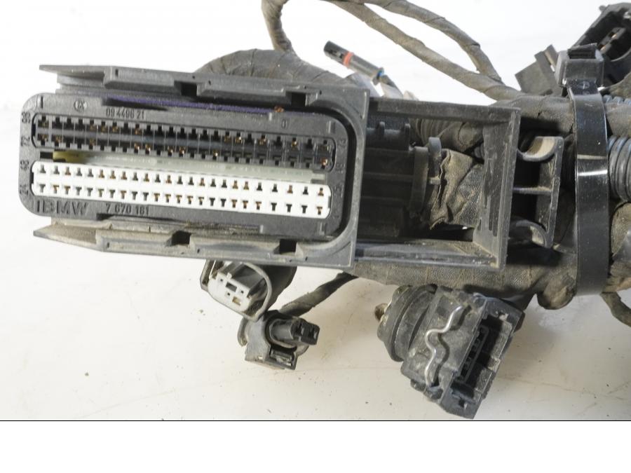 Höger sida på Kabelstam från en BMW F 800 GS -2008 motorcykel.