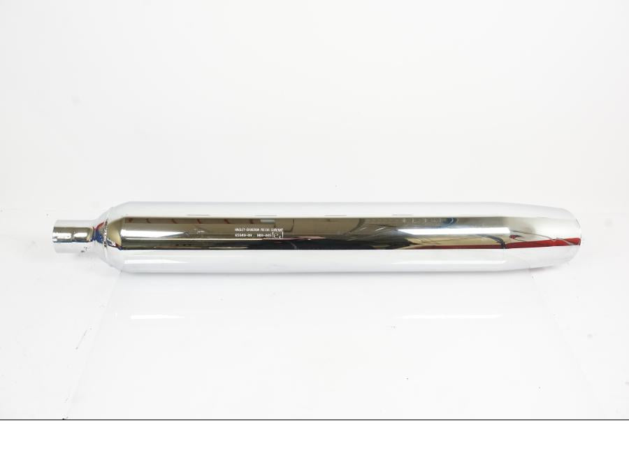 Framsidan på Ljuddämpare från en H-D Touring Road King Classic FLHRCI -2016 motorcykel.