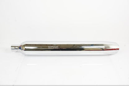 Framsidan på Ljuddämpare från en H-D Touring Road King Classic FLHRCI -2016 motorcykel.