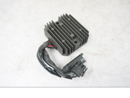 Framsidan på Likriktare från en BMW F 800 R -2018 motorcykel.