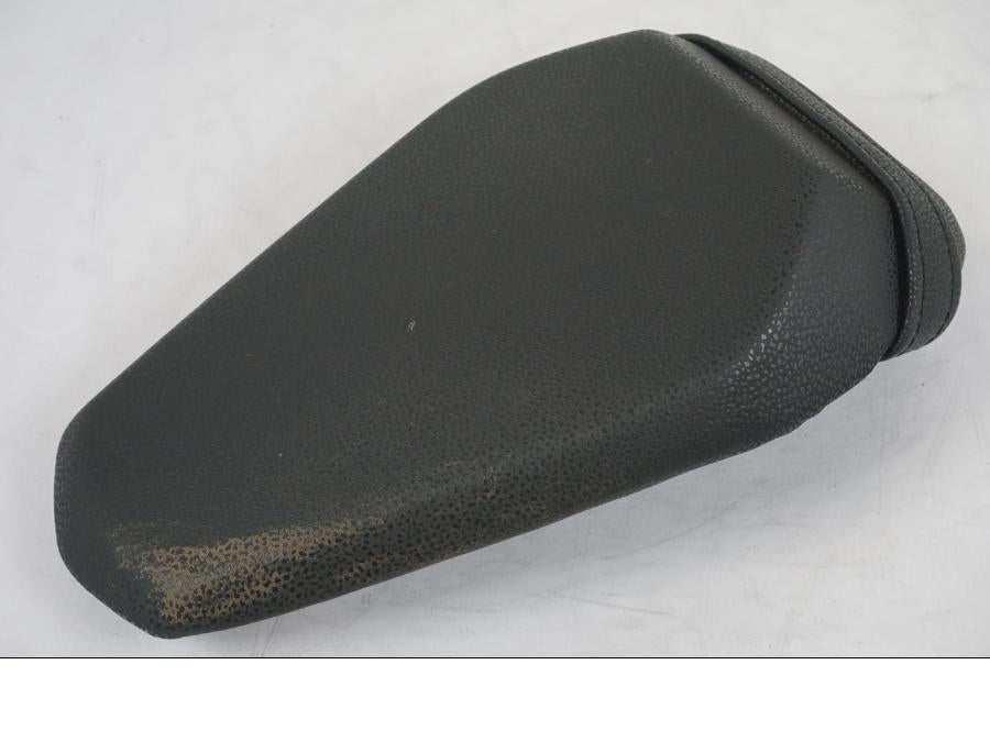 Framsidan på Sadel från en Kawasaki Z 900 -2021 motorcykel.