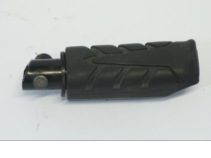 Framsidan på Fotpinne från en Honda CB 500 X -2015 motorcykel.