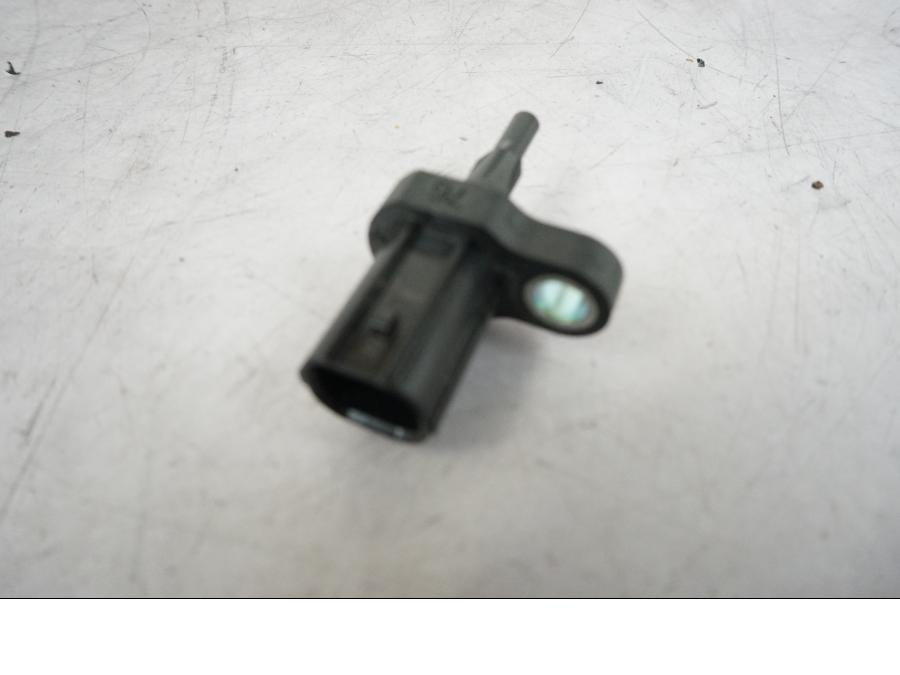 Framsidan på Luftburksensor från en Triumph Bonneville T120 -2021 motorcykel.