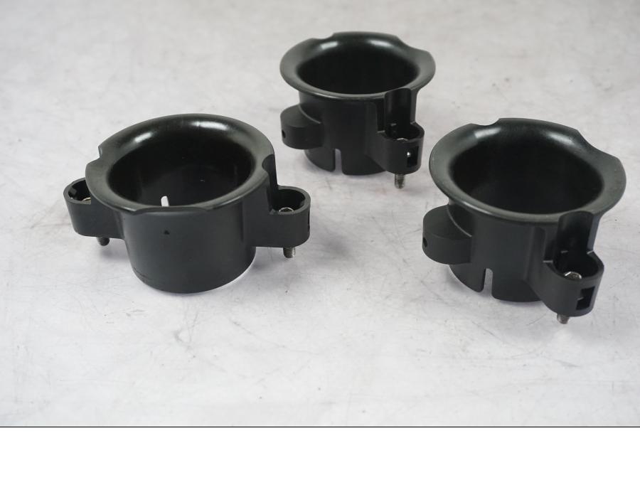 Baksidan på Luftrör från en Triumph Tiger Explorer -2016 motorcykel.