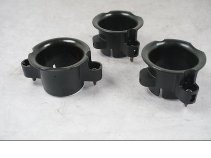 Baksidan på Luftrör från en Triumph Tiger Explorer -2016 motorcykel.