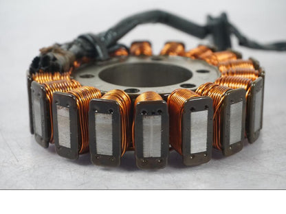 Extrabild1 på Generator från en KTM 690 Duke -2015 motorcykel.