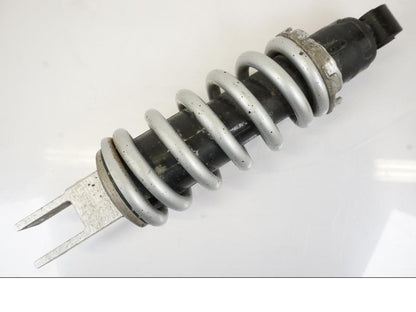 Snett uppifrån på Stötdämpare från en Yamaha MT-07 -2018 motorcykel.