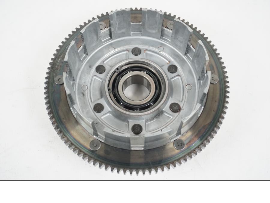 Extrabild3 på Kopplingskorg från en H-D Softail Standard FXST -2001 motorcykel.