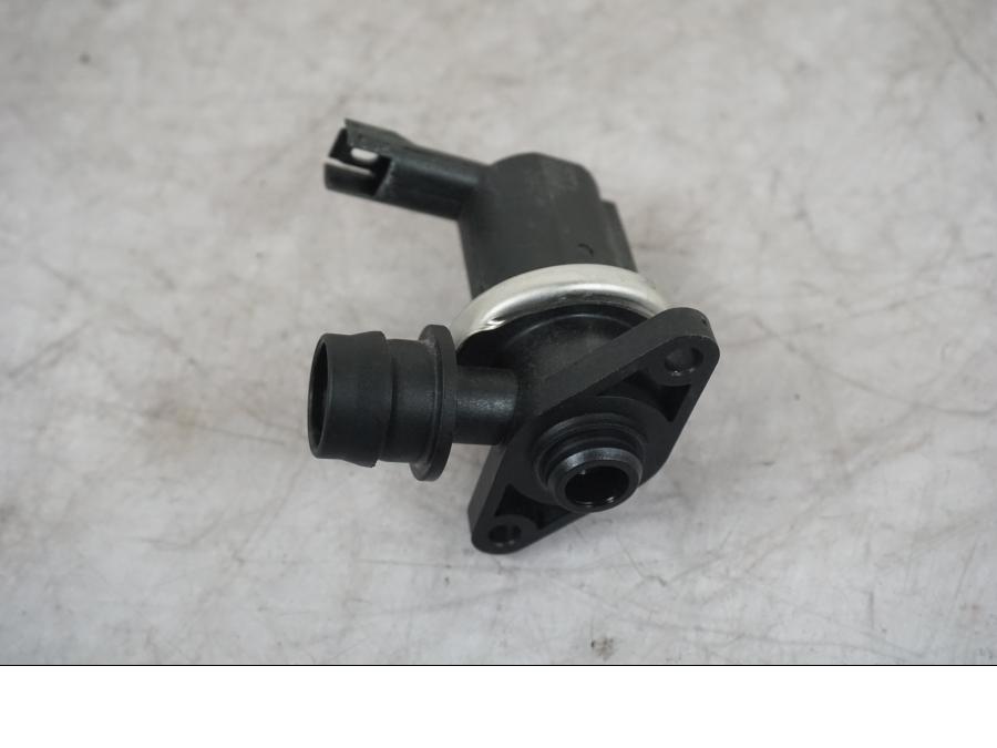 Framsidan på Second Air från en BMW F 800 R -2018 motorcykel.