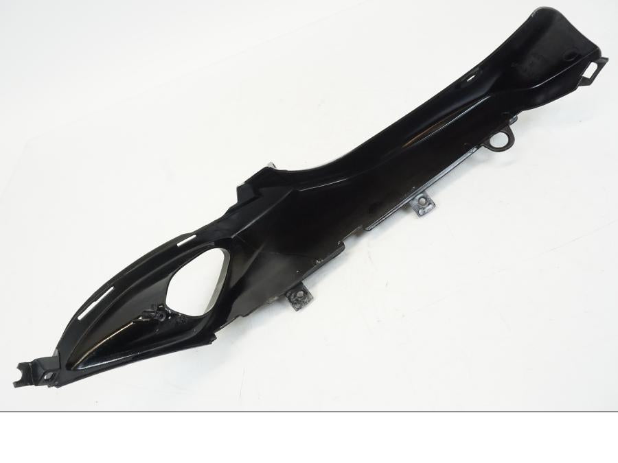 Extrabild2 på Luftintag från en Suzuki GSX-R 1000 -2005 motorcykel.