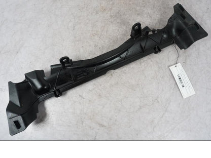 Snett nerifrån på Vindavvisare från en BMW K 1600 GTL -2015 motorcykel.