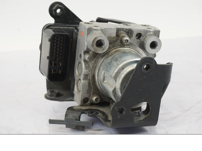 Baksidan på ABS Modulator från en Honda NT 700 -2008 motorcykel.