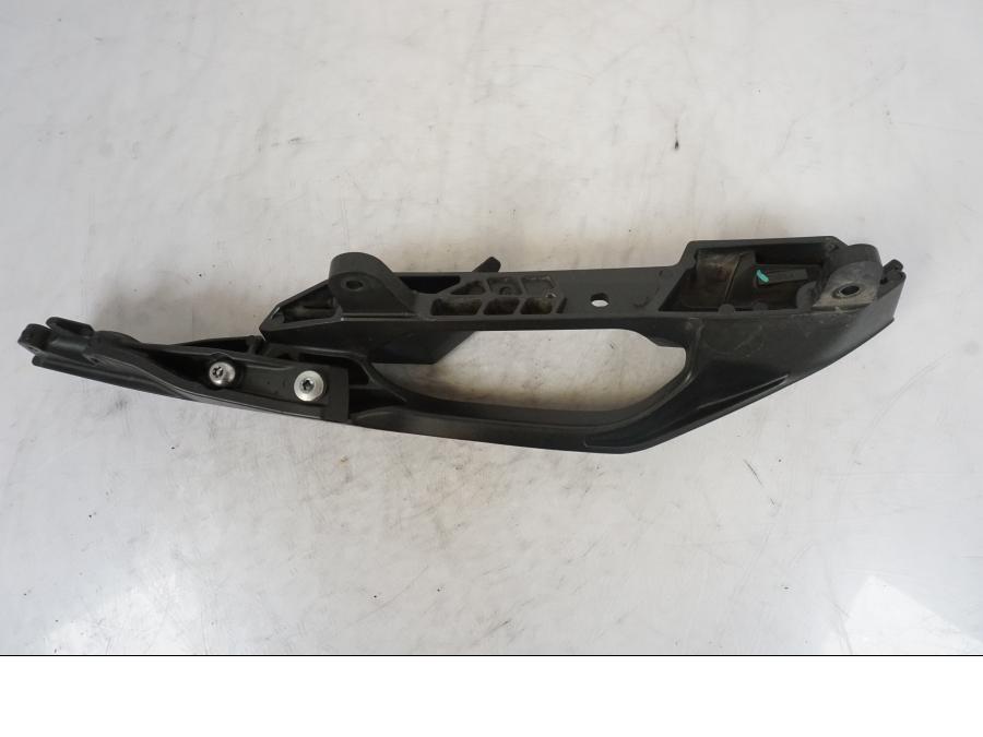 Extrabild2 på Passagerarhandtag från en Kawasaki Versys 650 -2014 motorcykel.