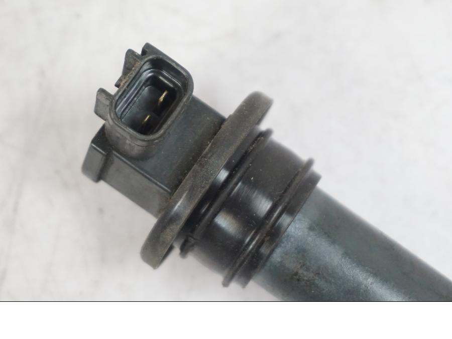 Baksidan på Tändspole från en Triumph Tiger -2009 motorcykel.