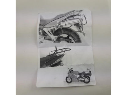 Vänster sida på Sidoväskhållare från en Honda VFR 800 -2002 motorcykel.