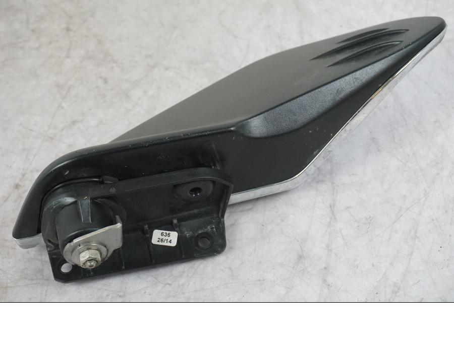 Snett nerifrån på Luftvinge från en BMW K 1600 GTL -2015 motorcykel.