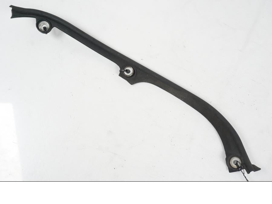 Framsidan på Plast från en MV Agusta Dragster -2014 motorcykel.