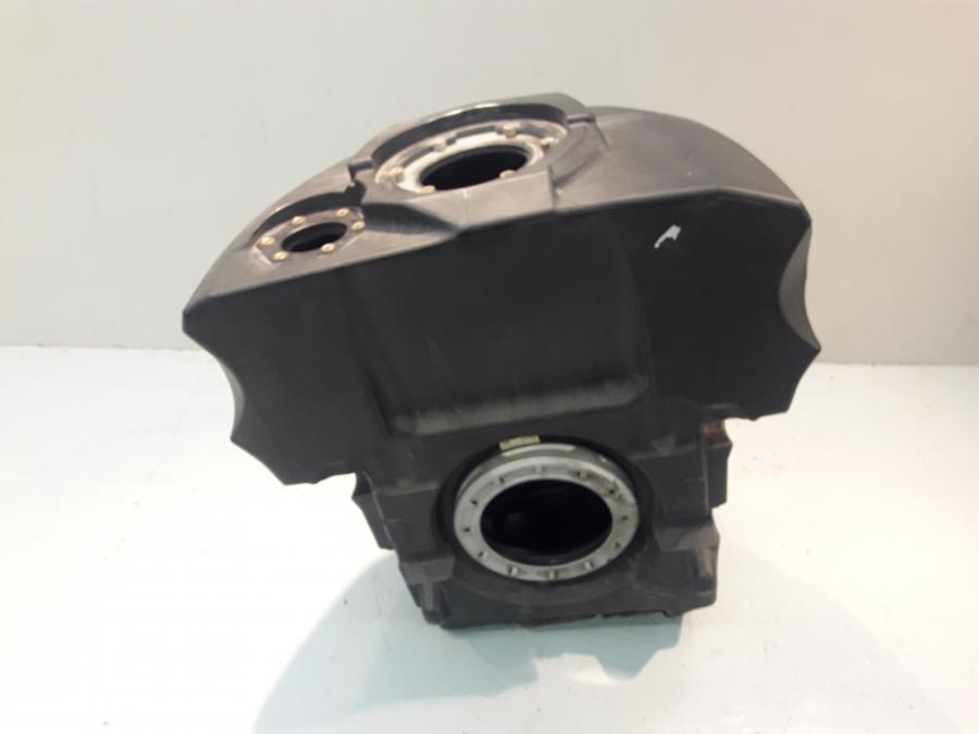 Baksidan på Bensintank från en BMW K 1200 S -2008 motorcykel.