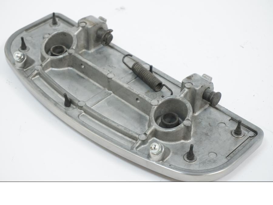 Snett uppifrån på Fotplatta från en Kawasaki VN 1500 -2002 motorcykel.