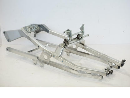 Höger sida på Bakram från en Honda CBR 900 RR -2001 motorcykel.