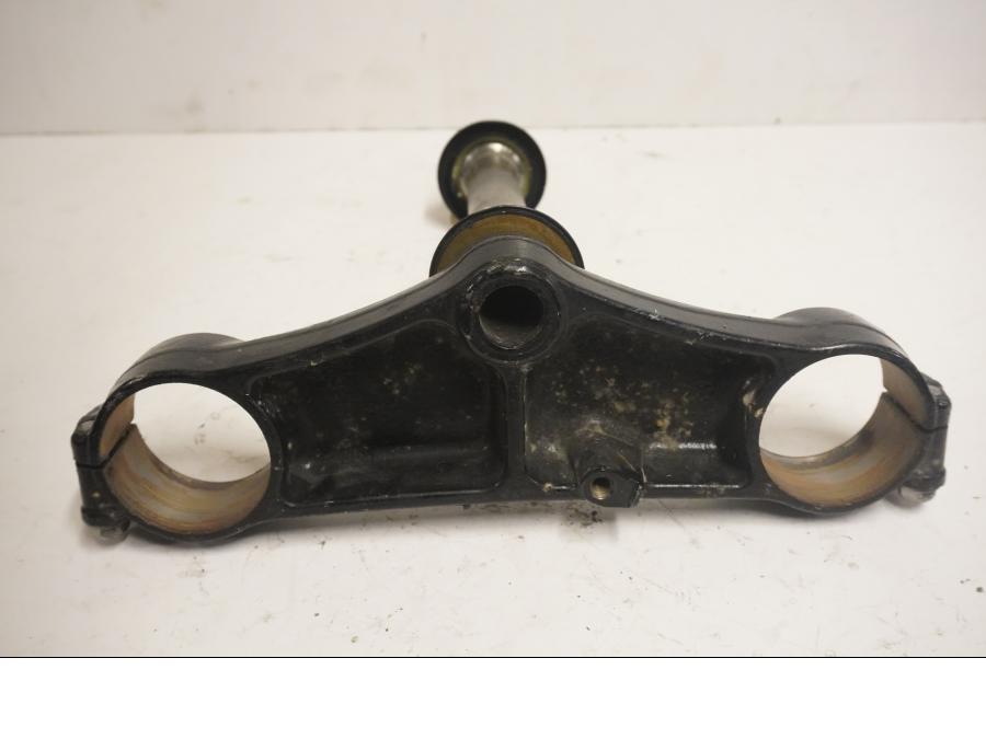 Baksidan på Gaffelkrona från en Honda CTX 1300 -2014 motorcykel.