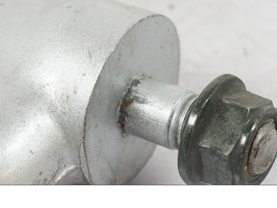 Extrabild3 på <p>Styrfäste från Yamaha FZ-S 600 1998.</p>

<p>1st. Ytliga repor finns se bilder.</p> motorcykel.