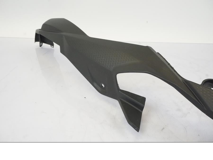 Höger sida på Sidopanel från en BMW S 1000 XR -2019 motorcykel.