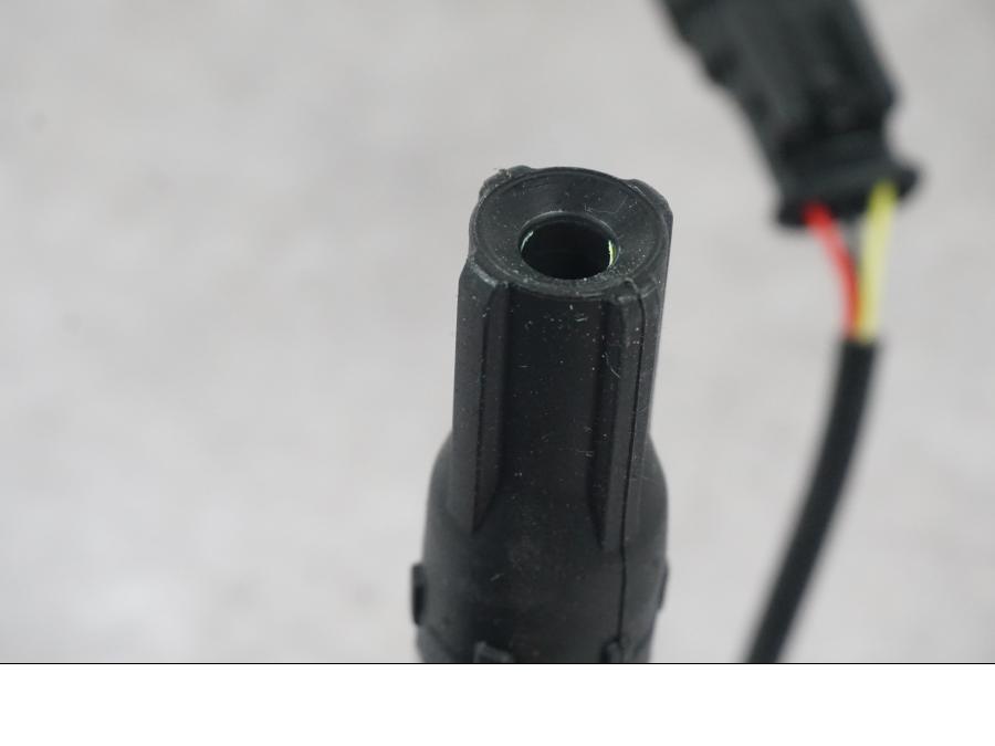 Extrabild1 på Tändspole från en KTM 1290 Super Duke R -2022 motorcykel.