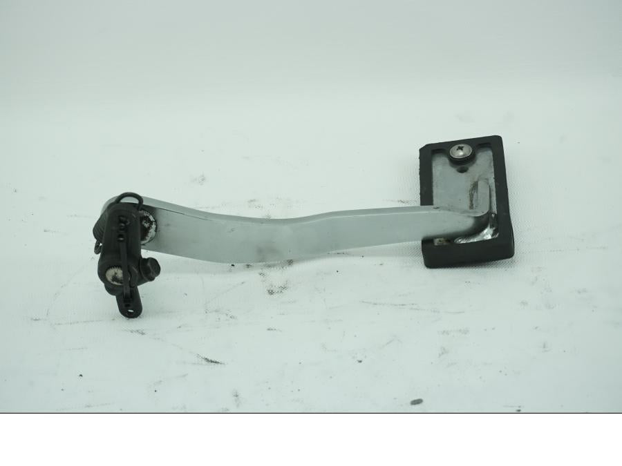 Baksidan på Bromspedal från en Kawasaki VN 1500 Classic Tourer -2001 motorcykel.