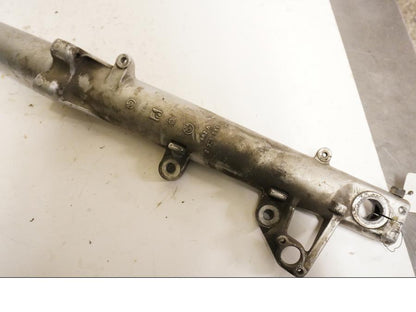 Vänster sida på Gaffelben från en BMW K 1200 RS -1998 motorcykel.