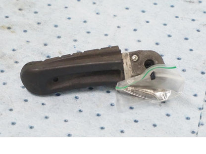 Baksidan på Fotpinne från en KTM 690 Duke -2008 motorcykel.