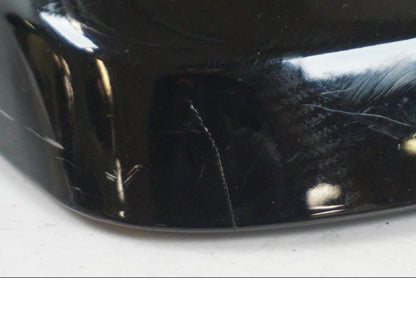 Extrabild1 på <p>Bakskärm från Suzuki VL 800 2007.</p>

<p>Två sprickor i bakkant, repor och mindre slitage av lack finns se bilder.</p> motorcykel.