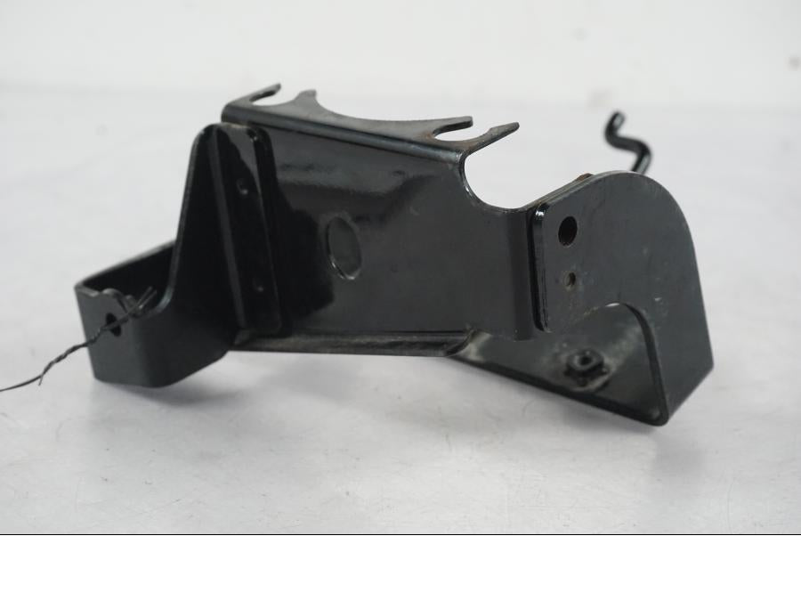 Höger sida på ABS Låda från en Kawasaki ER-6N ABS -2010 motorcykel.