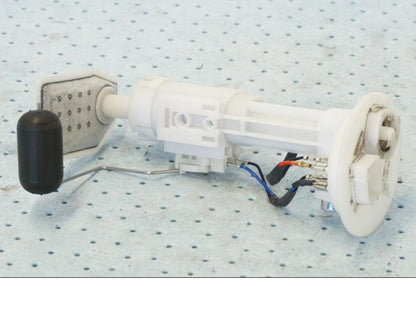 Baksidan på Bensinpump insprut från en Yamaha X-Max 250 -2016 scooter.