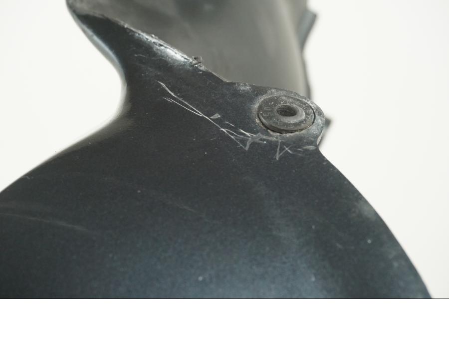 Extrabild1 på Instrumentkåpa från en Kawasaki ZZR 1100 -1994 motorcykel.