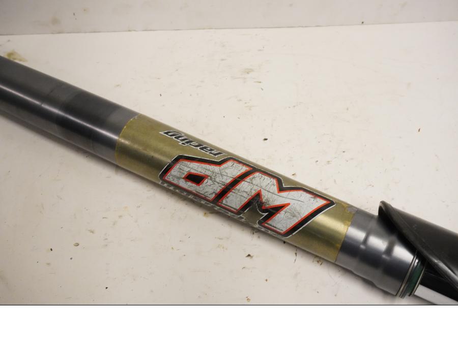 Höger sida på Gaffelben från en KTM 625 SC SM -2002 motorcykel.