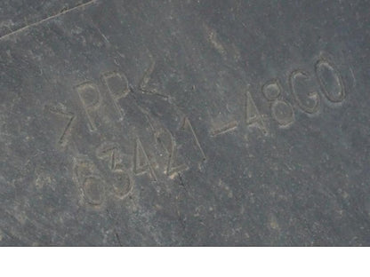 Baksidan på Svingskärm från en Suzuki VZR 1800 -2009 motorcykel.