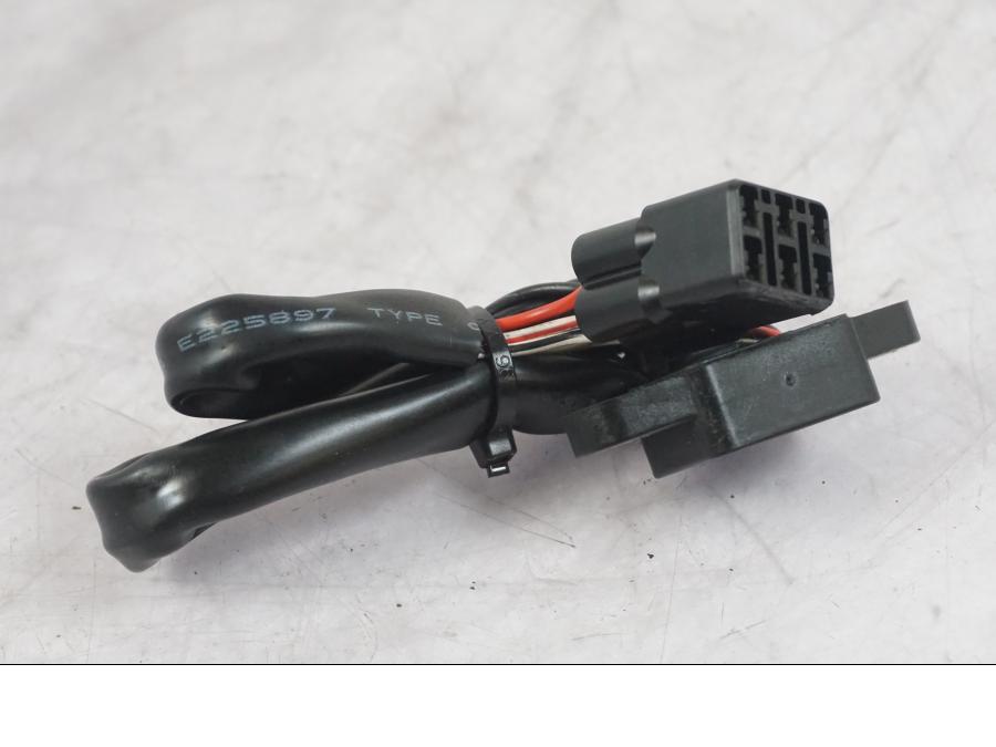 Baksidan på Växelindikator från en KTM 1290 Super Duke R -2022 motorcykel.