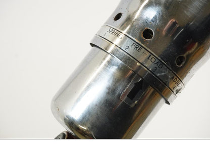 Snett uppifrån på Stötdämpare från en Honda VT 1100 C -1997 motorcykel.