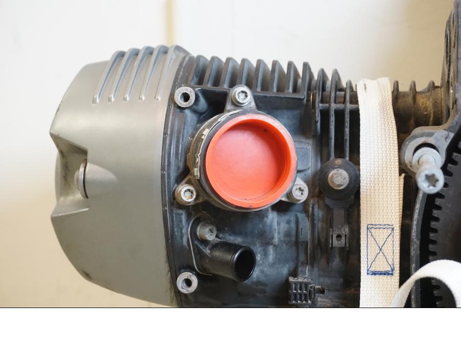 Extrabild3 på Motor från en BMW R 1200 GSA -2012 motorcykel.